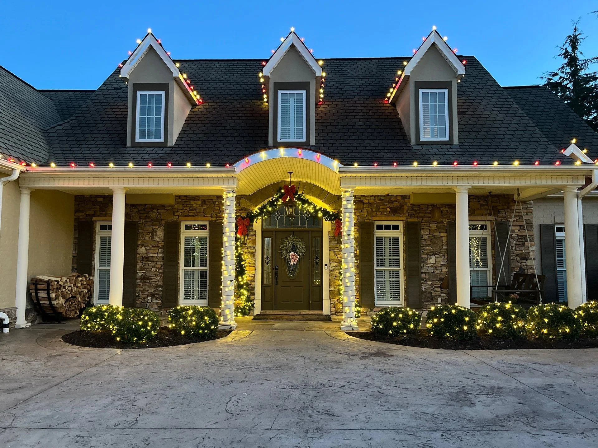 Christmas Light Installation Services in Dandridge, TN Christmas Light Installation Services in Dandridge, TN