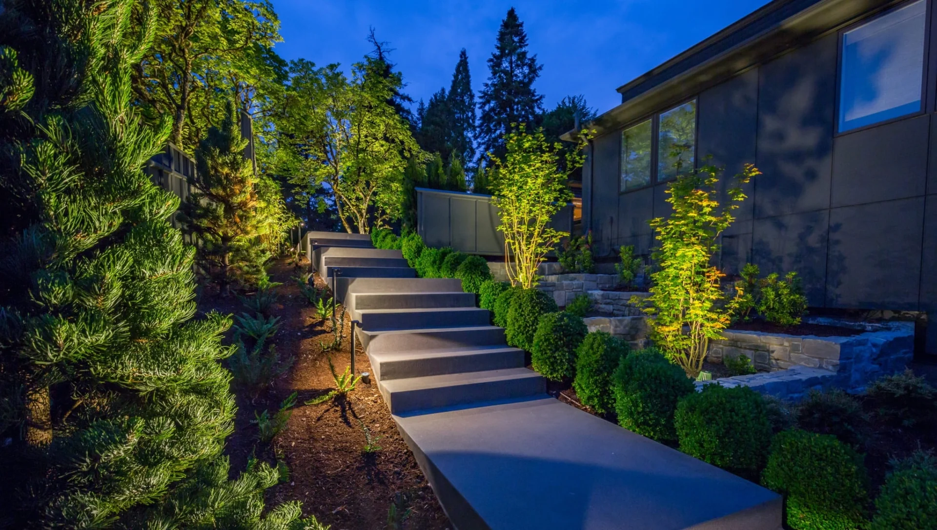 Professional Yard Lighting in Knoxville