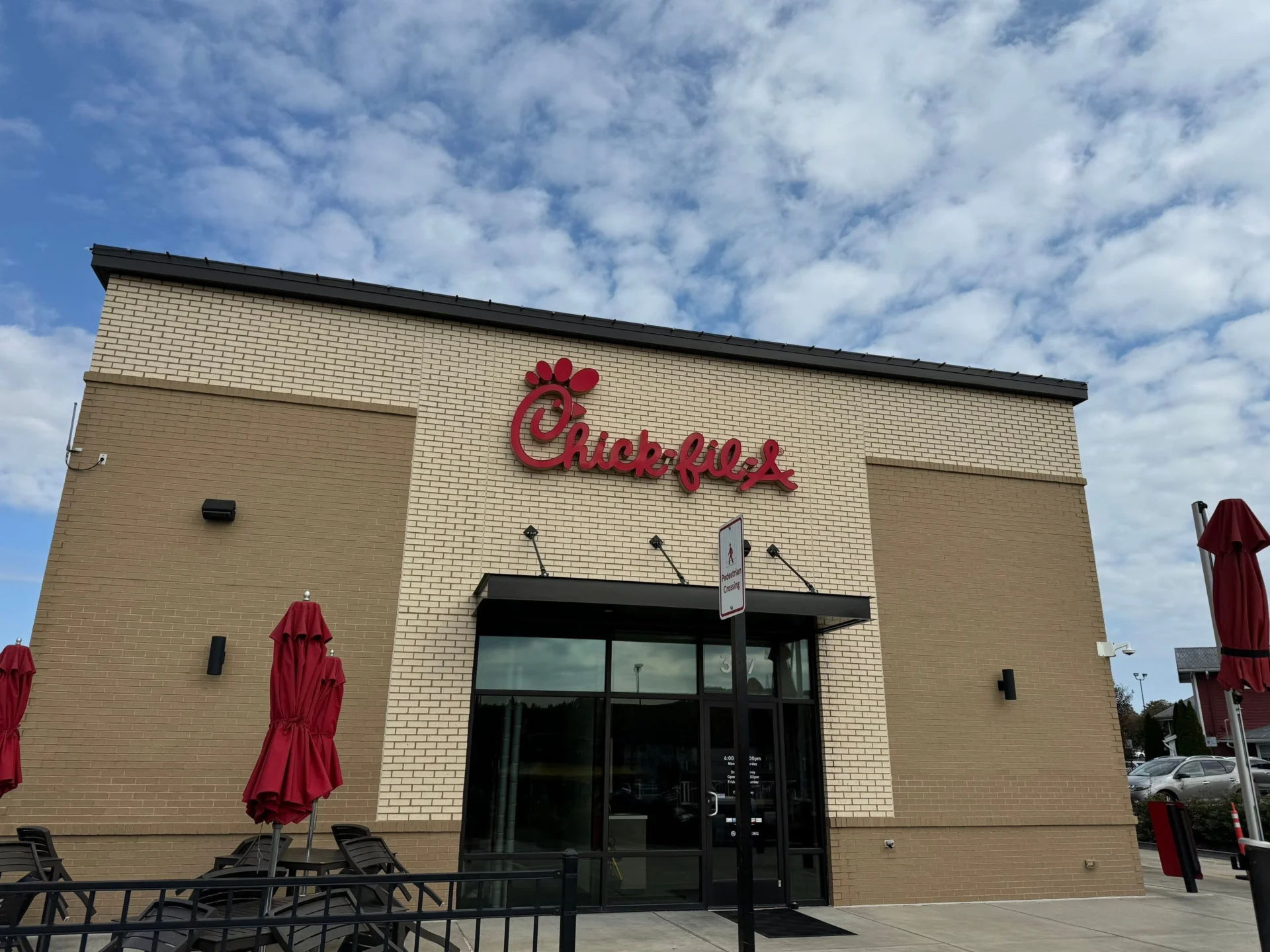 Illinois Ave Chick Fil A Commercial Holiday Lights Install